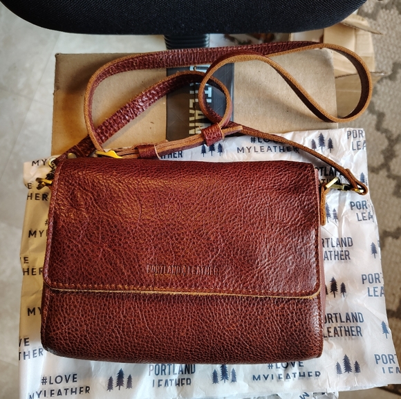 Portland Leather Handbags - Portland Leather Medium Metro